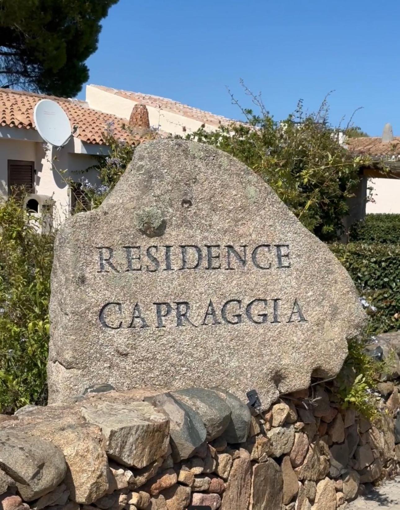 Residence Capraggia Cannigione Exterior photo